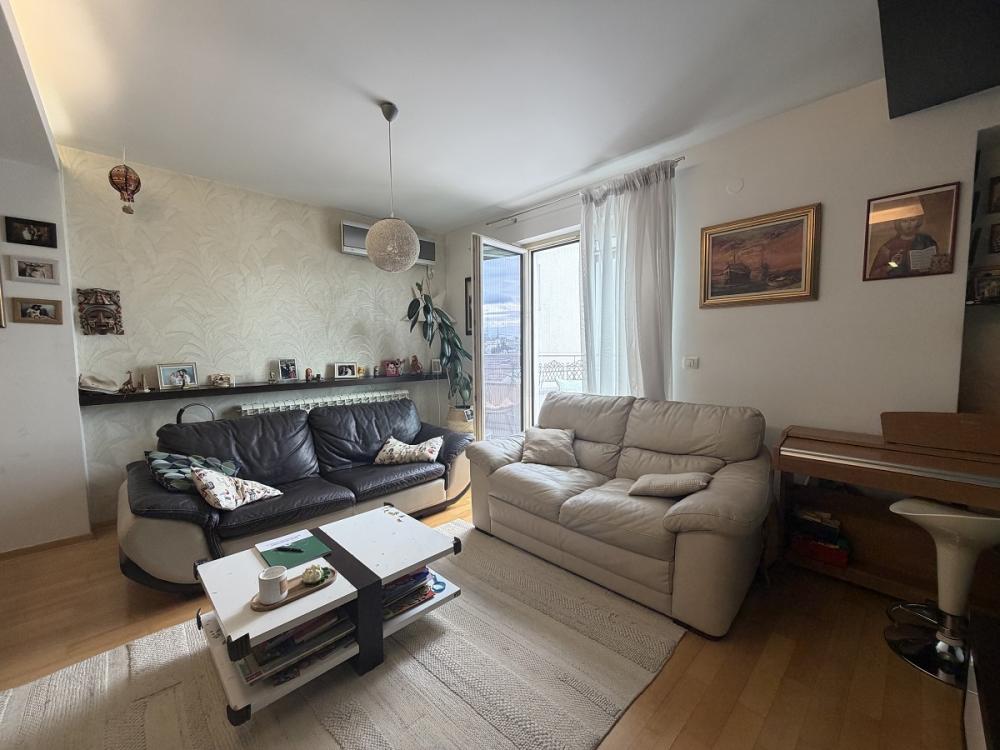 Slika 2 - Svetog Nikole, Trosoban stan na prodaju, 68m2, 240.000€